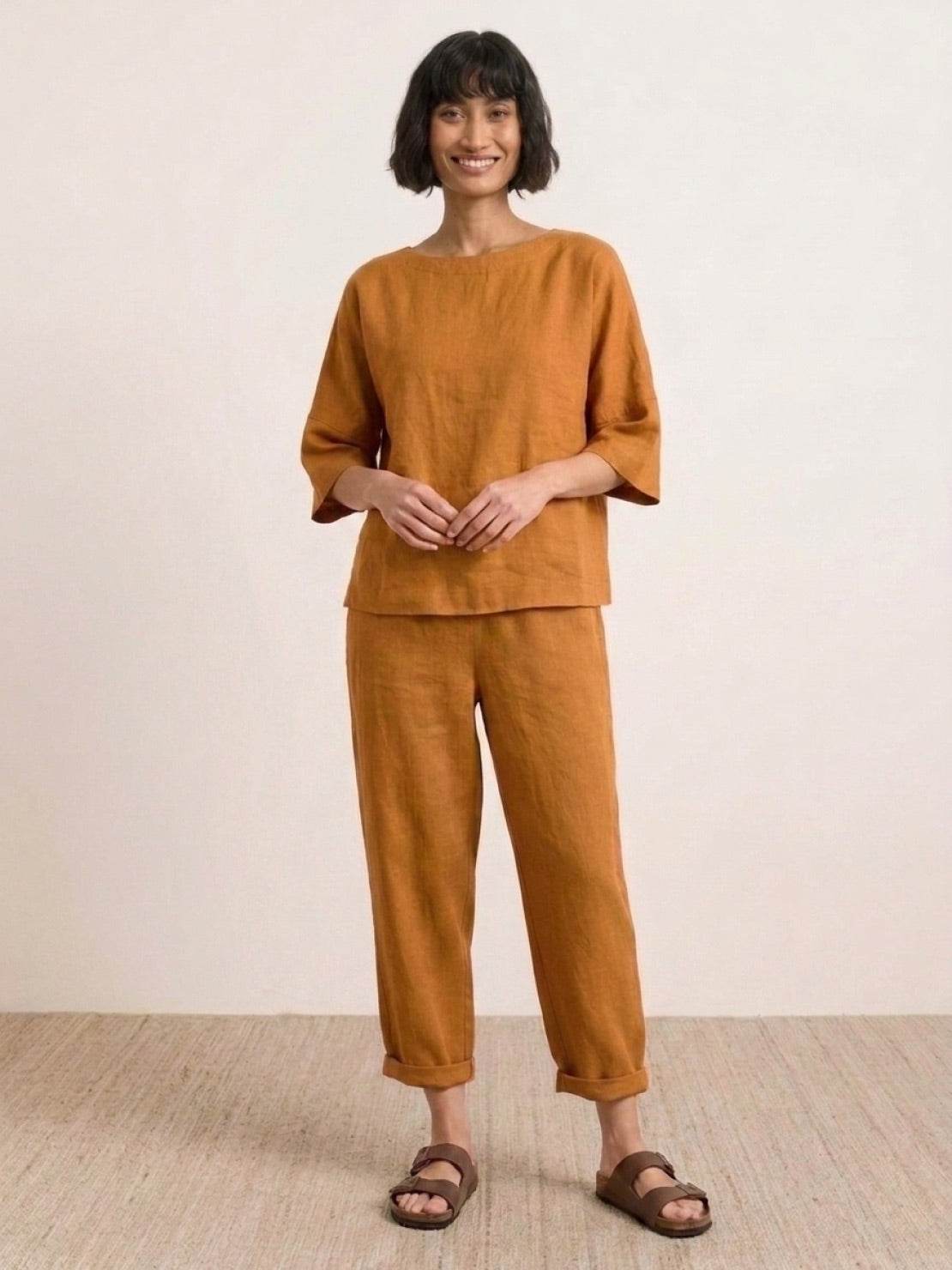 Monochrome Batwing Leisure Co-Ord with boxy crop top and high-waisted tapered pants with cuffed ankles and side pockets