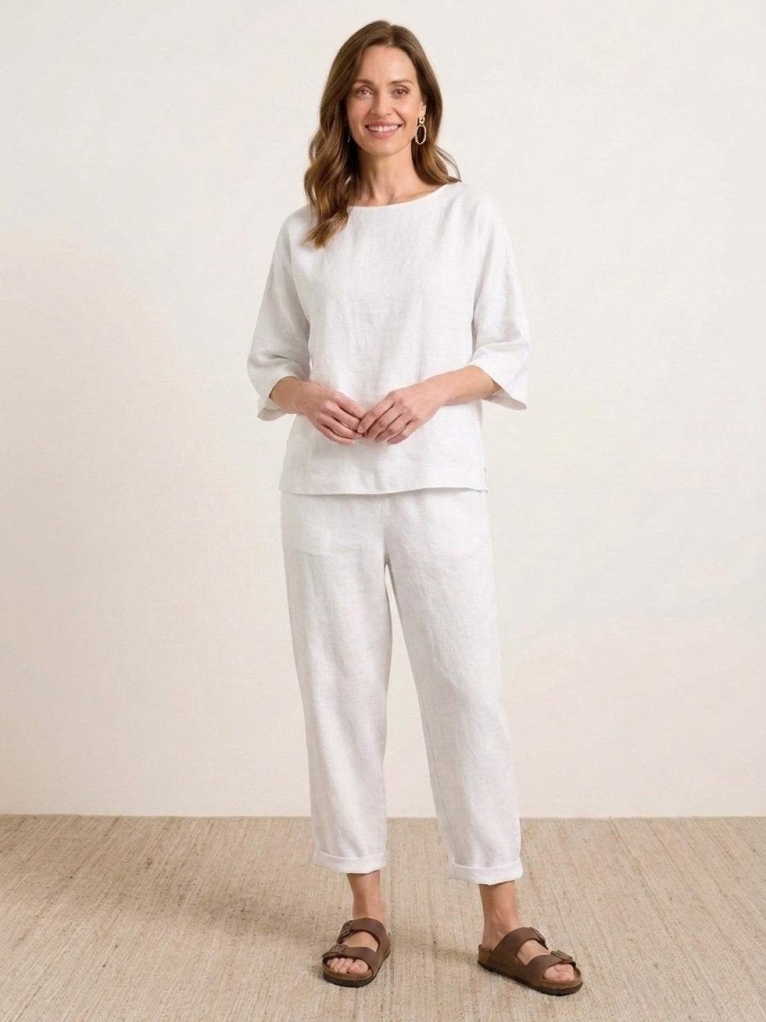 Monochrome Batwing Leisure Co-Ord with boxy crop top and high-waisted tapered pants