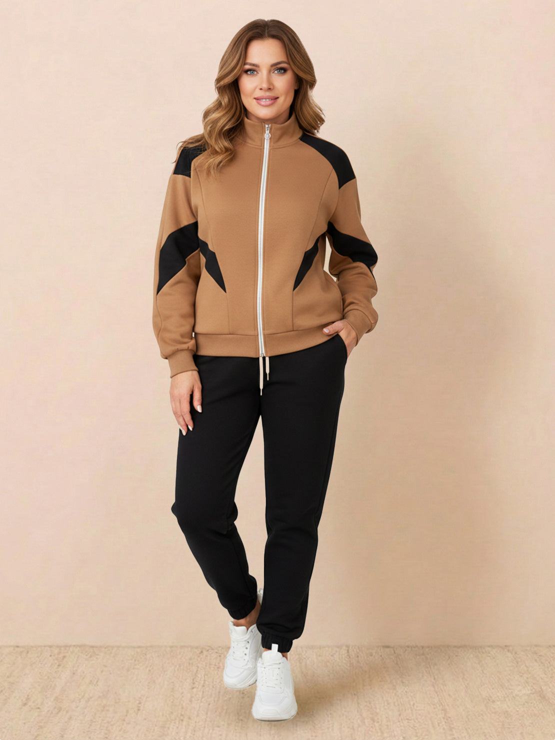 Colorblock Comfort Tracksuit with slimming contrast panels and relaxed fit for all-day comfort