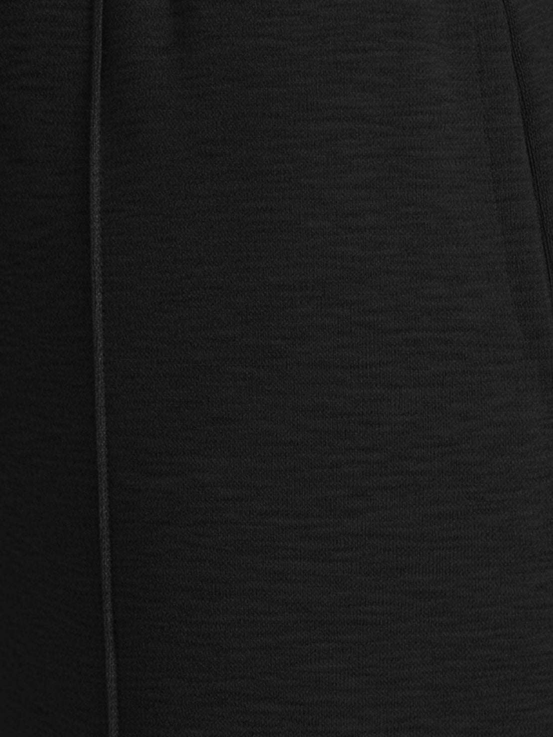 Soft knit wide-leg pants with elastic waistband and side pockets in breathable fabric