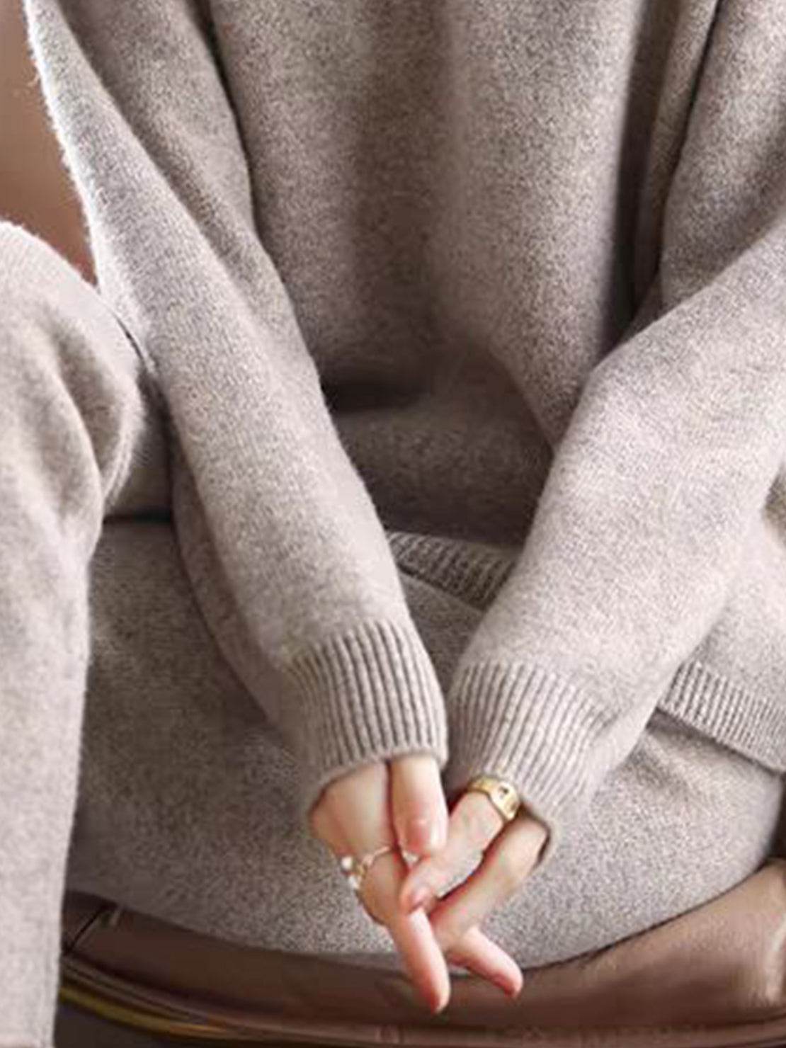 Oversized polo knit loungewear set with soft collar and straight-leg pants in light knit fabric