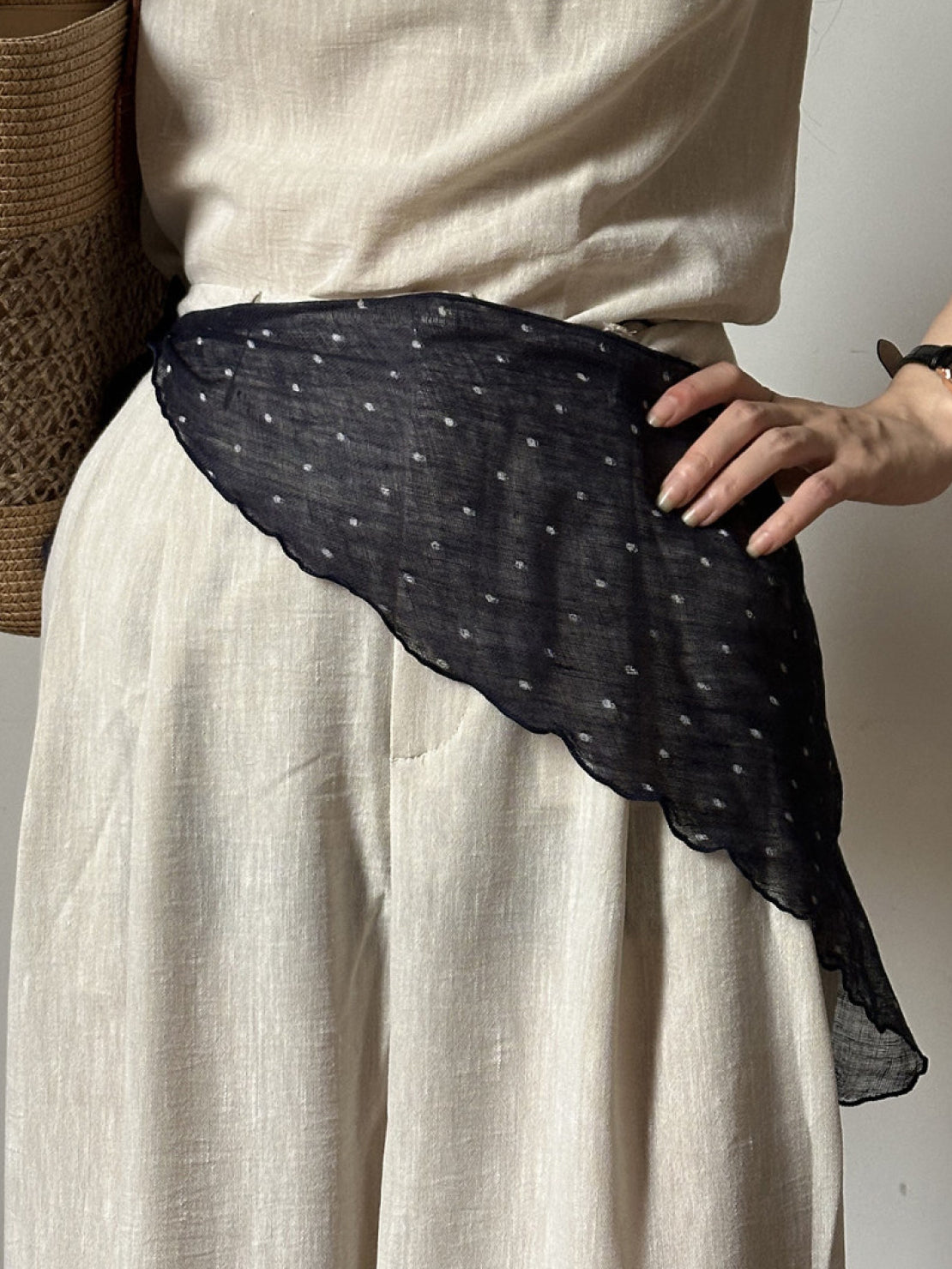 lightweight 100% linen neck scarf with timeless checkered pattern and natural rolled edges