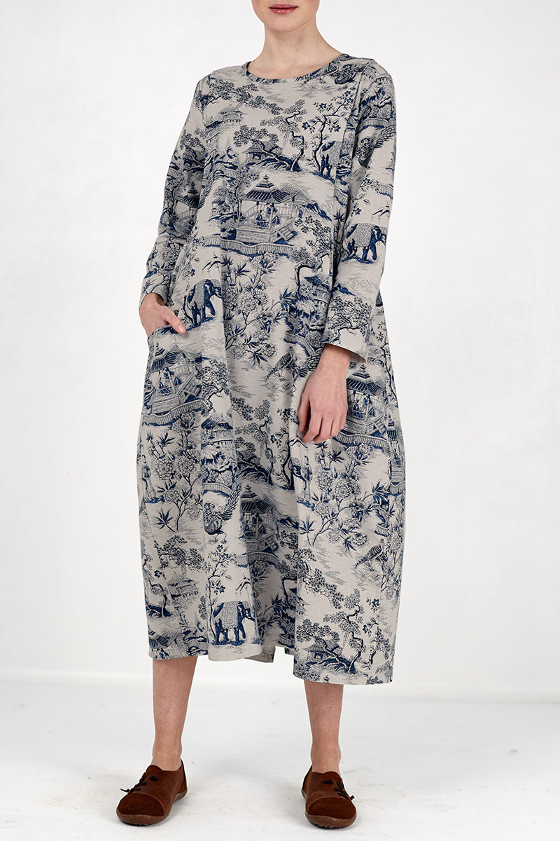 Loose fit Japanese Porcelain Print midi dress with 3/4 sleeves and functional pockets in blue and beige tones