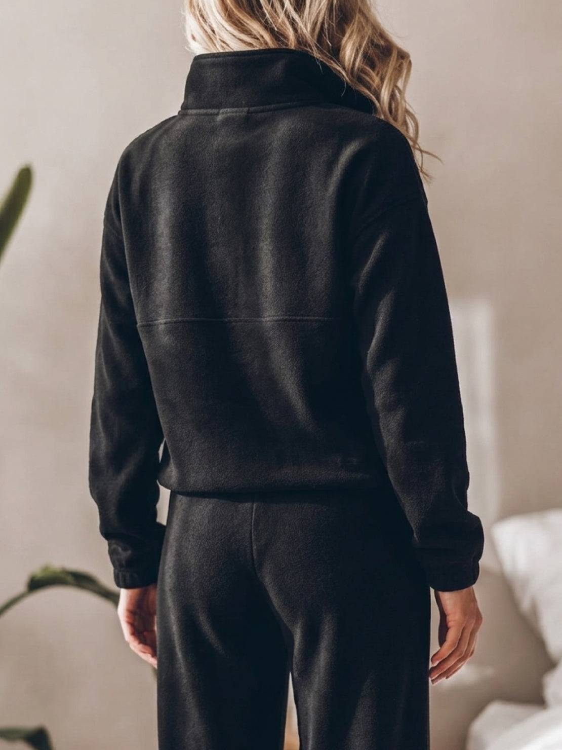 cotton-blended two-piece tracksuit with high collar zipper and relaxed fit pants