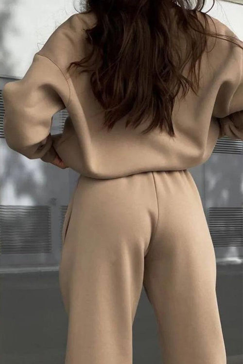 Classic Airplane Set women’s beige cotton blend two-piece tracksuit with relaxed fit and tapered joggers
