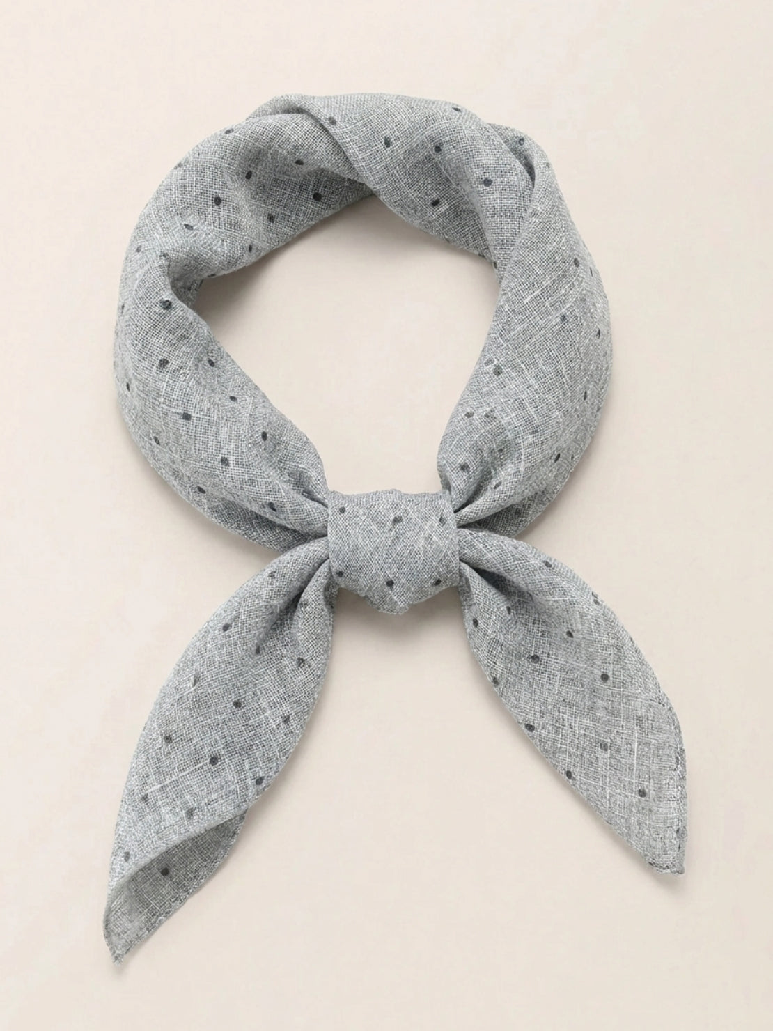 Lightweight 100% linen neck scarf with checkered pattern and natural rolled edges