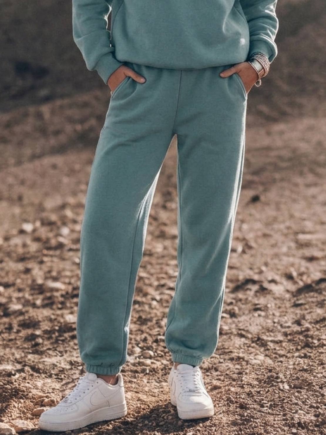 cotton-blended two-piece tracksuit with high stand collar and straight-leg pants