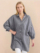 Oversized linen and cotton blend shirt with relaxed fit and back pleat detailing