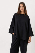 Everyday fashion loose-fit two-piece matching set in breathable fabric for casual comfort and style